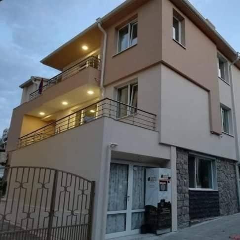 Guest House Dimovi Sozopol Exteriör bild
